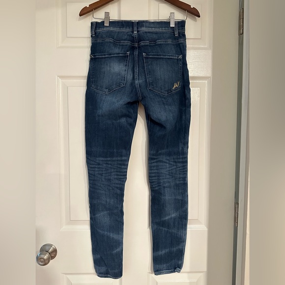Express women’s 4R high rise legging jean with distressing. Good condition. - Picture 2 of 9